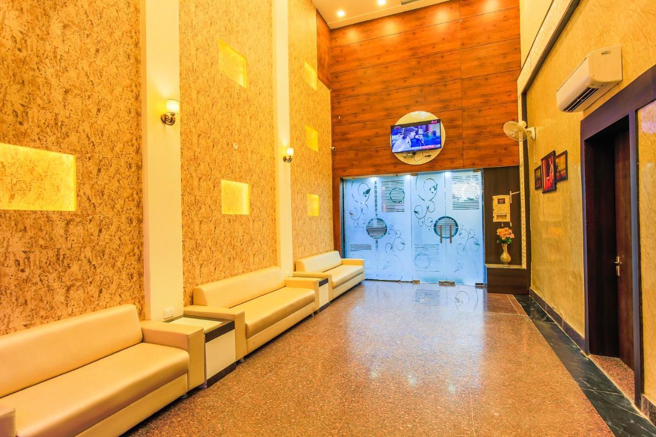 Fabhotel Star Of Taj Restobar Fatehabad Road Agra  Exterior foto